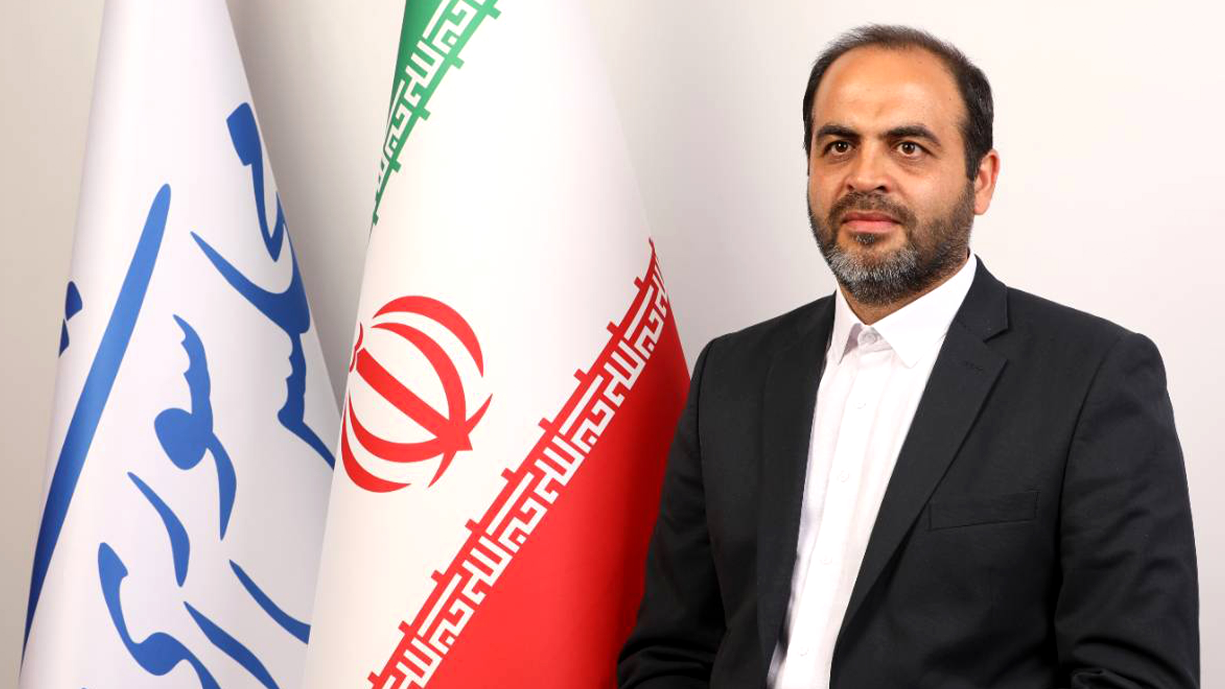 دولت افزایش حقوق کارمندان را مطابق قانون اعلام کند/ ماده ۴۱ قانون کار مشمول کارگران شود